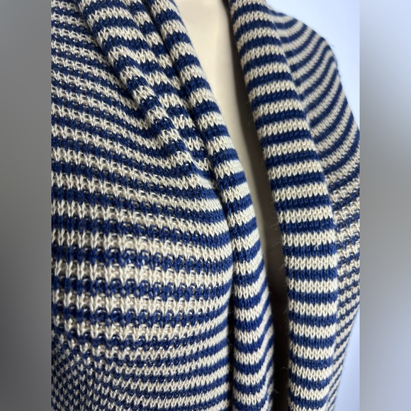 BCBG Sweater Open Front - Picture 4 of 7